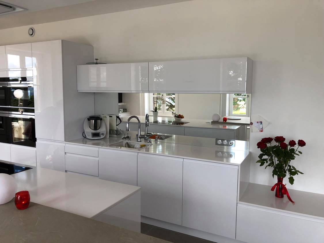 credence cuisine miroir a lyon