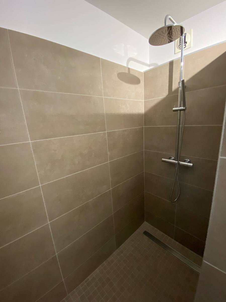 douche italienne salle de bain lyon