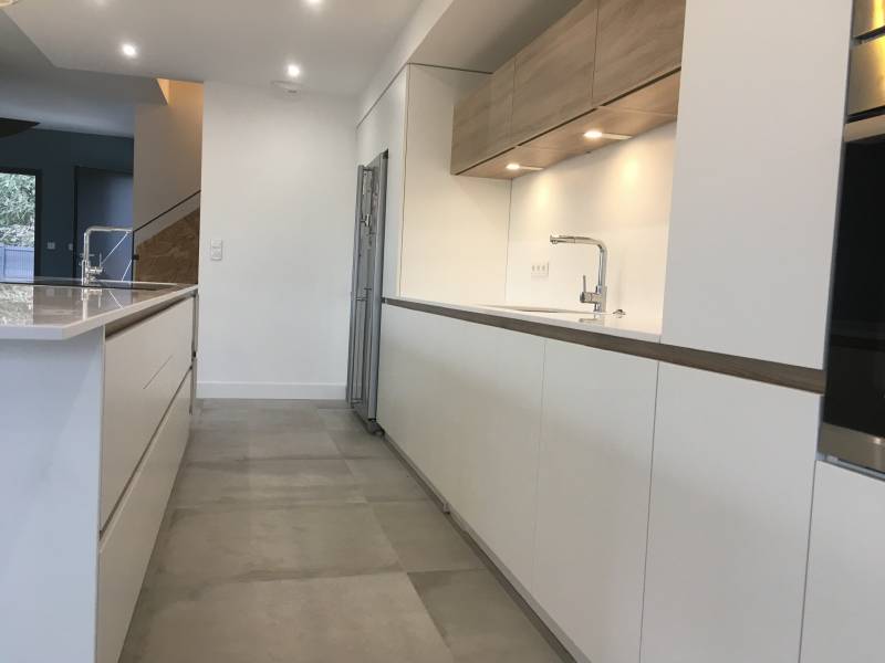 Cuisine laquée Lyon 5