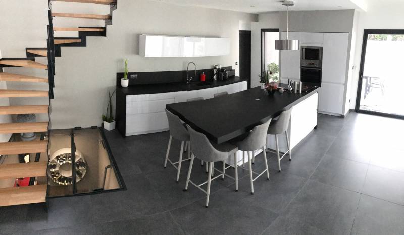 Modèle de cuisine moderne à Lyon