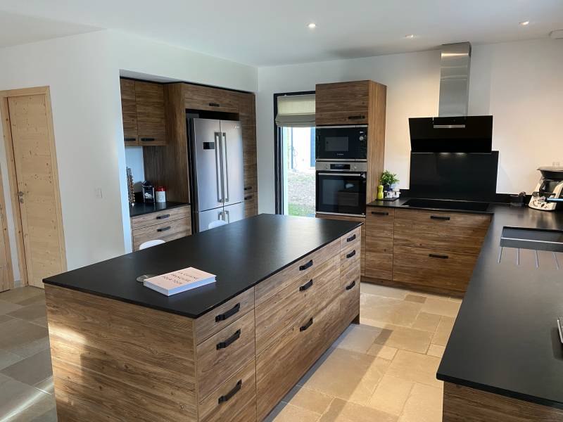 aménagement cuisine équipée en bois à Lyon 3