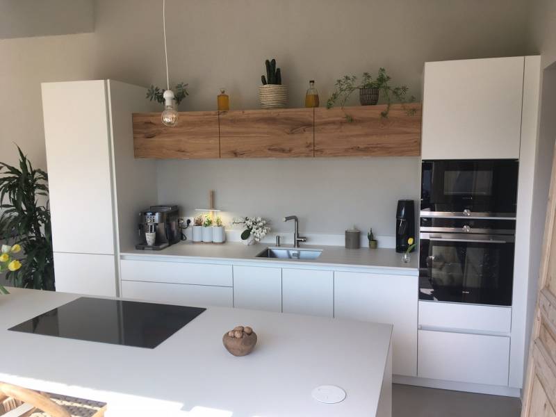 cuisine blanche et bois lucenay