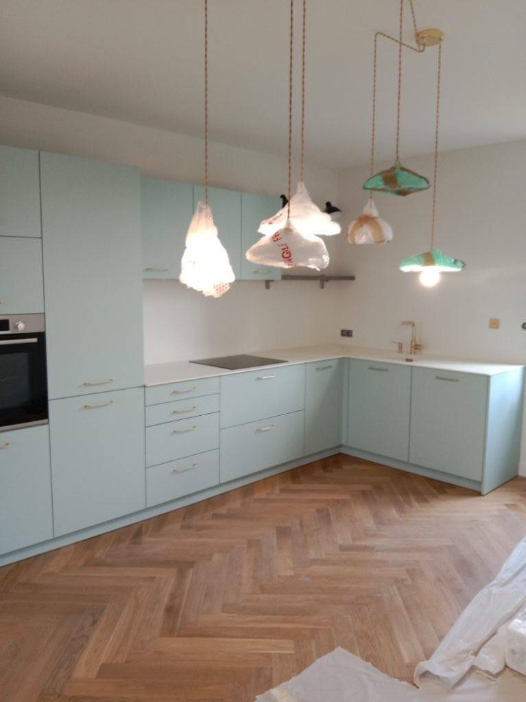 poignée de cuisine or vintage