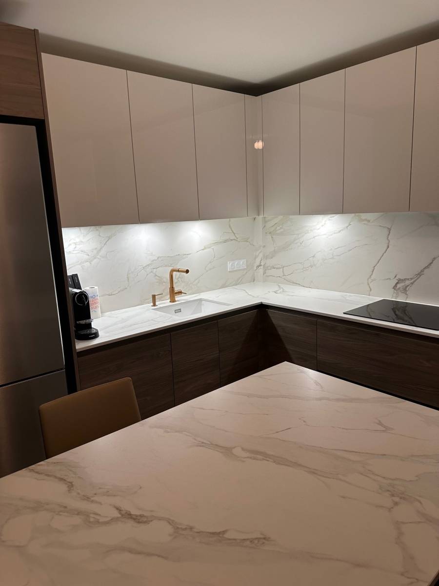 cuisine blanche et bois à ruy