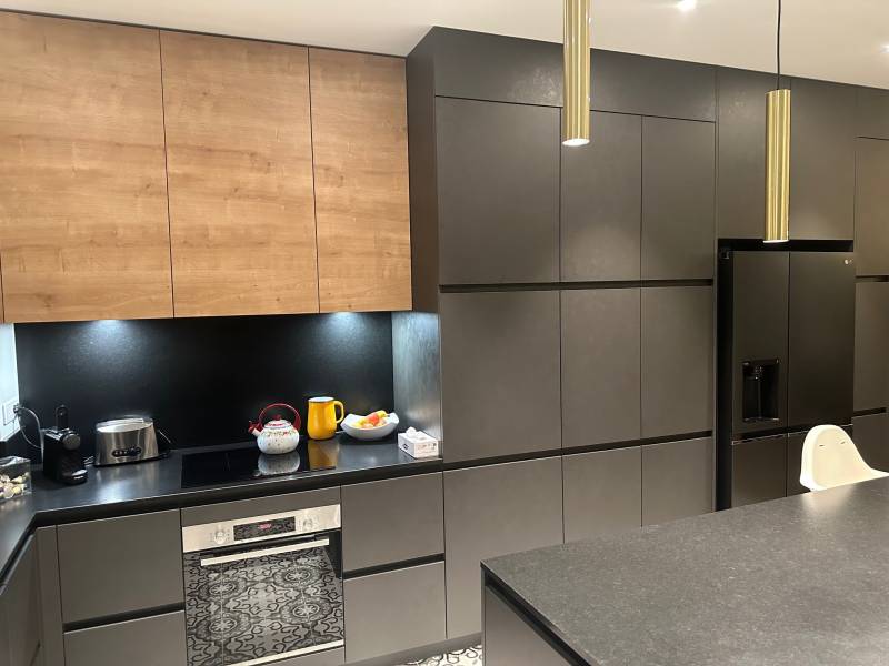 cuisiniste installant des cuisines à tassin la demi lune