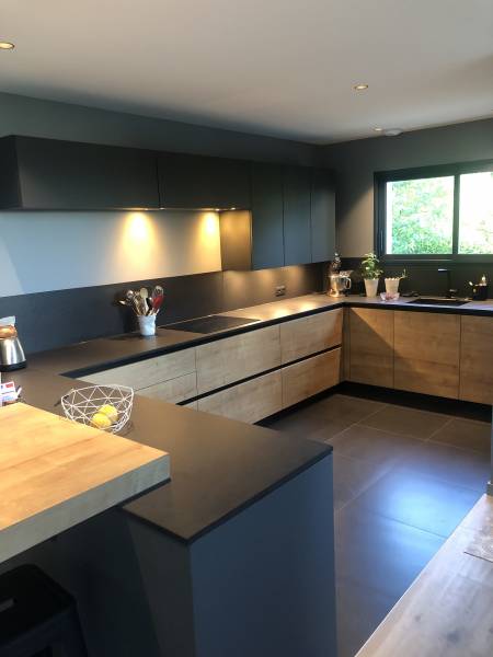 Cuisine moderne sans poignées craponne