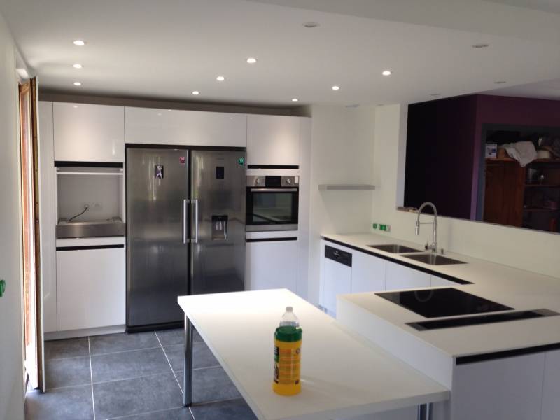 Pose d'une cuisine à Lyon