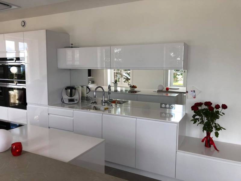 credence cuisine miroir a lyon