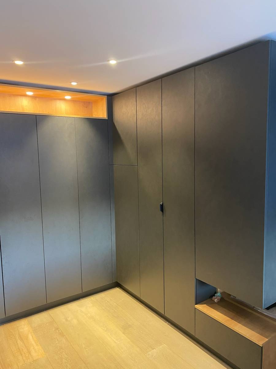 Dressing sur mesure avec porte pantalons lyon
