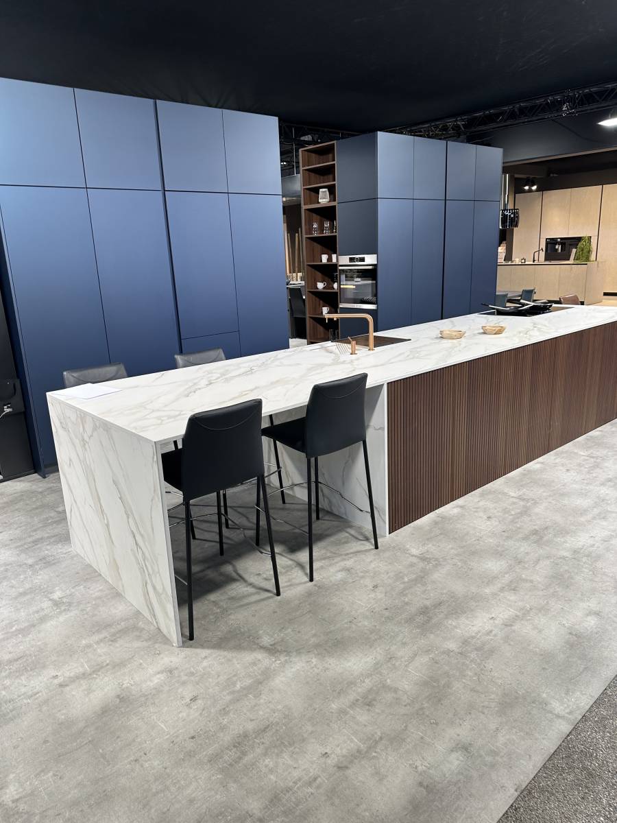 cuisine bleue par votre cuisiniste à Lyon