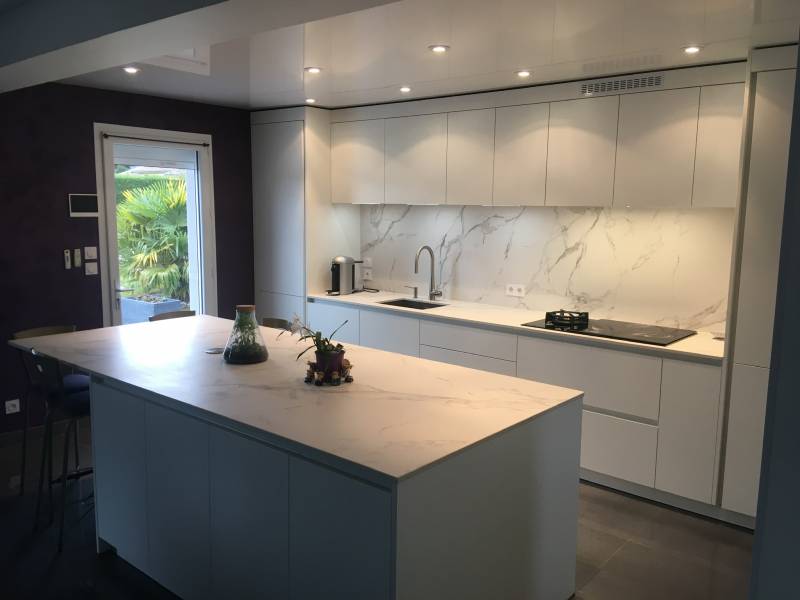 Cuisiniste dekton sathonay camp