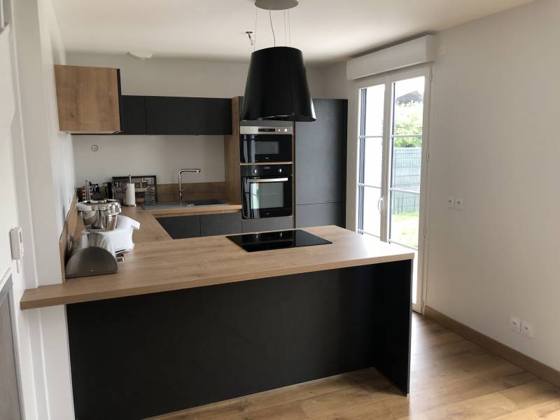 cuisine noire et bois lyon