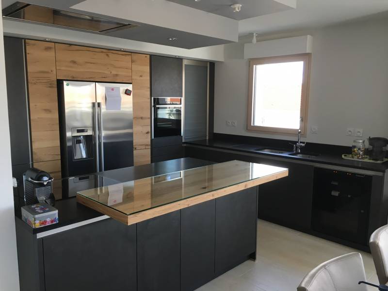 bar, ilot central pour coin repas à Villeurbanne