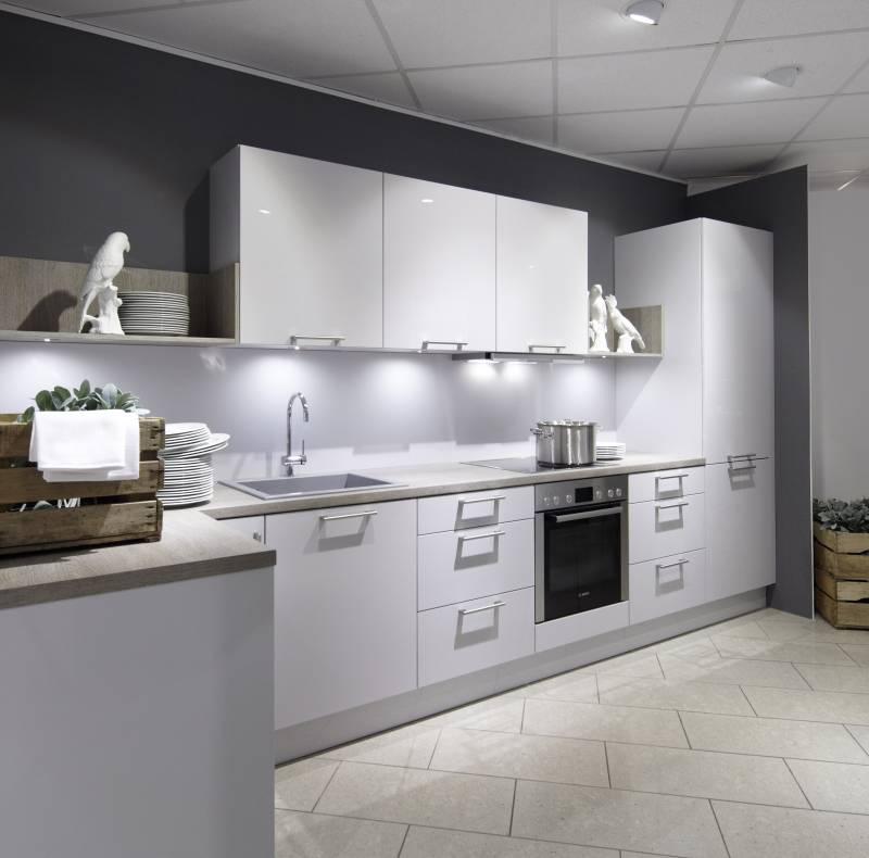 Cuisines Brillantes avec poignées